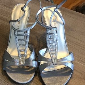 Adrianna Papell heels